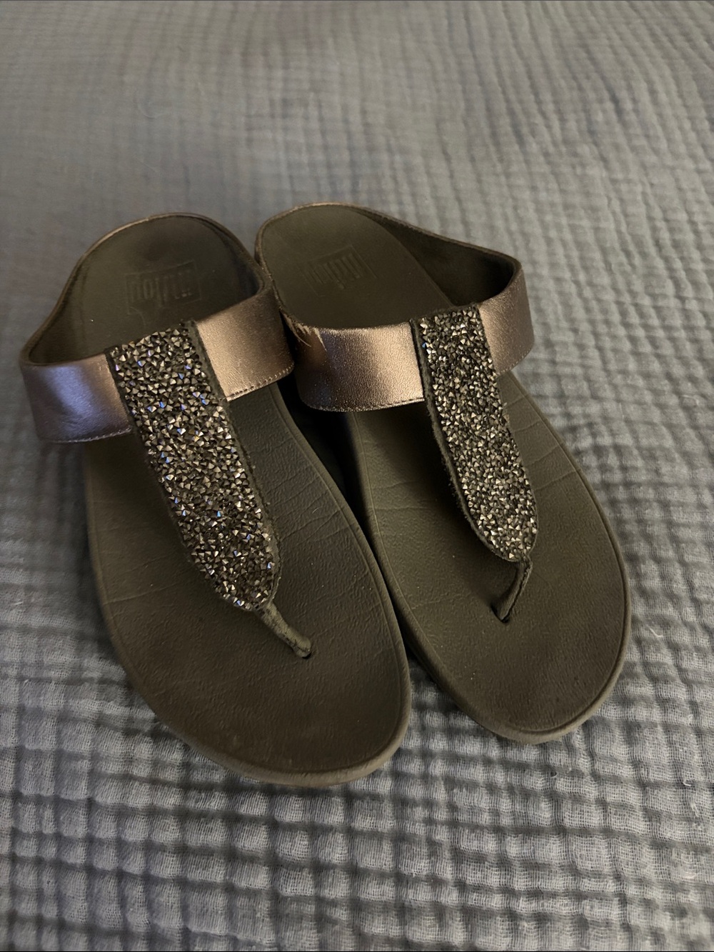 Fitflop Dark Silver Metallic Glitter T-strap Sandals